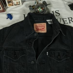 Black Levi's Denim Jacket Size M